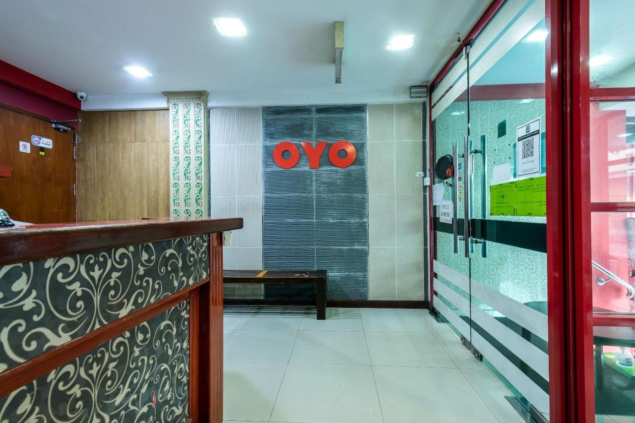 Oyo 89997 Kurnia Hotel Тавау Екстериор снимка