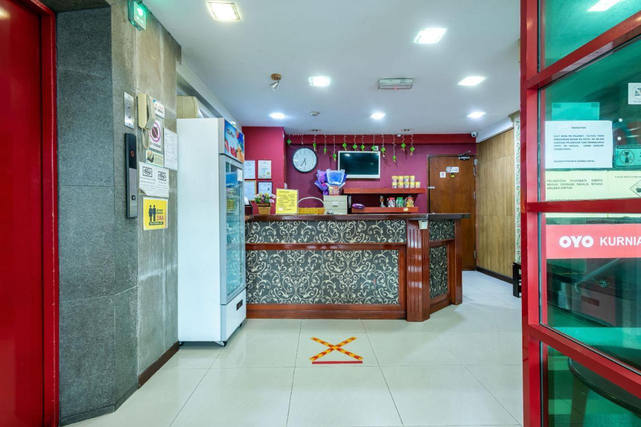 Oyo 89997 Kurnia Hotel Тавау Екстериор снимка