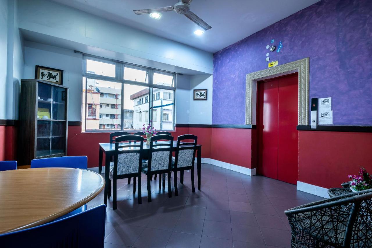 Oyo 89997 Kurnia Hotel Тавау Екстериор снимка