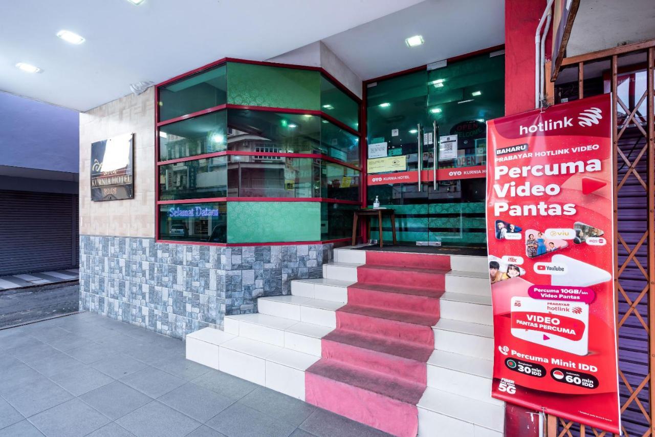 Oyo 89997 Kurnia Hotel Тавау Екстериор снимка